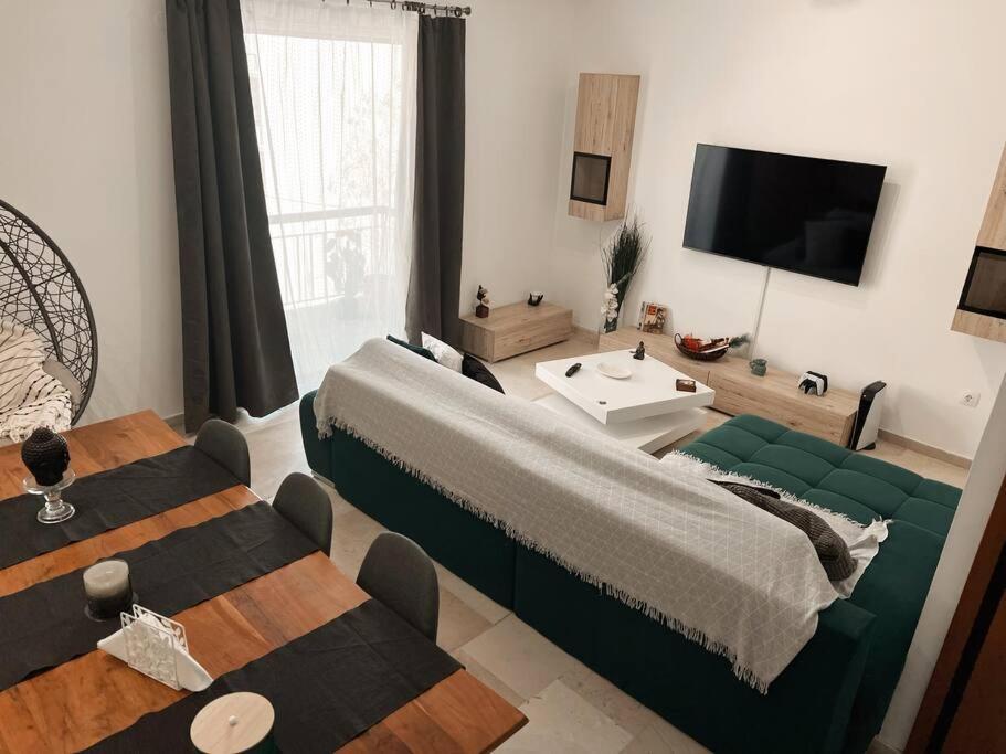 Minimal 3Br Apartment In Афіни Екстер'єр фото